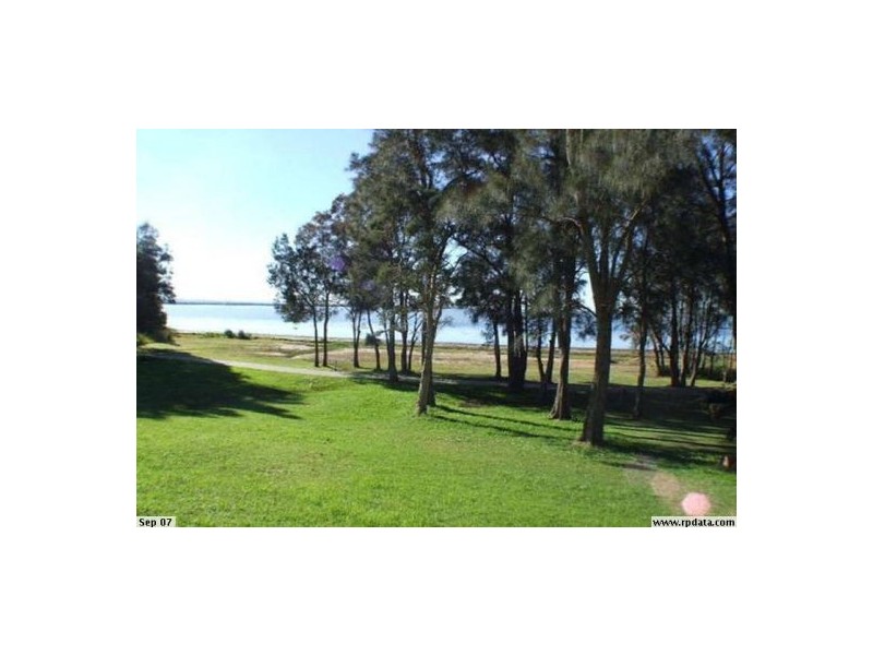 27 Trelawney Street, Killarney Vale NSW 2261