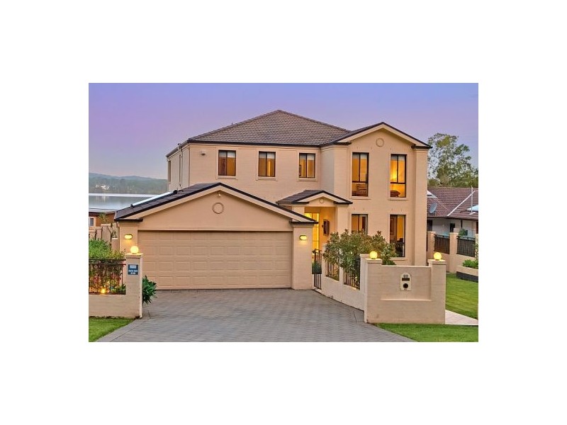 98 Broadwater Drive, Saratoga NSW 2251
