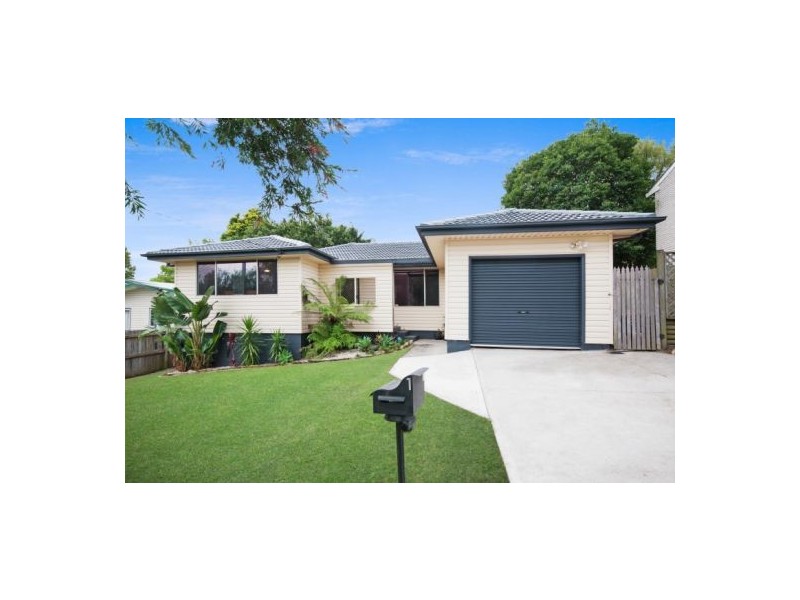 1 Keith Street, Wyoming NSW 2250