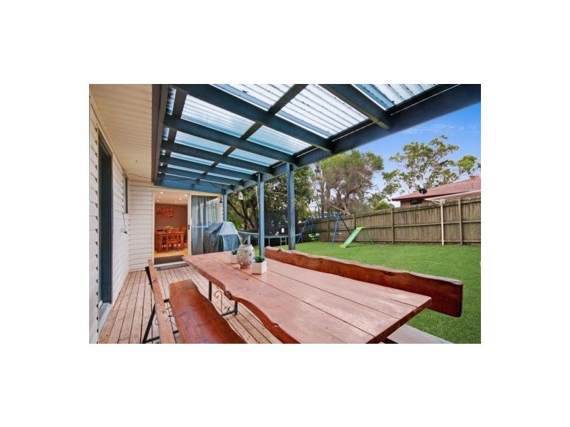 1 Keith Street, Wyoming NSW 2250