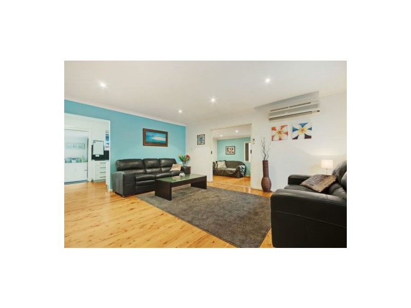 1 Keith Street, Wyoming NSW 2250