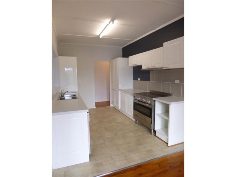 38 Henry Parry Dr, East Gosford NSW 2250