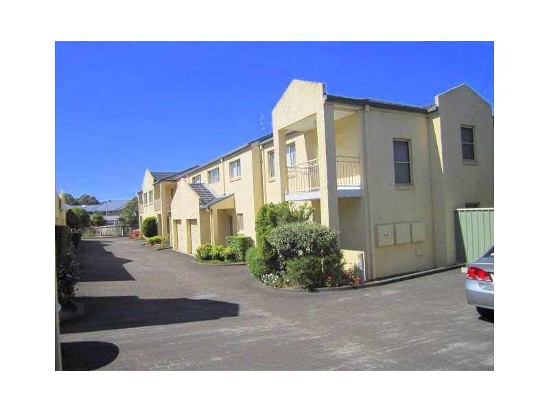 7/45 BROUGHAM STREET, East Gosford NSW 2250