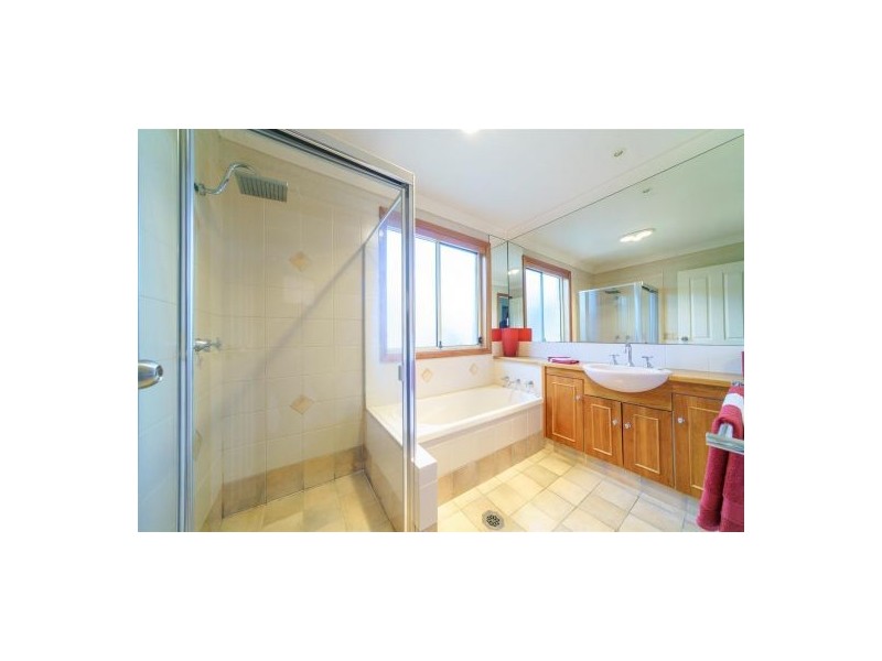 7 Gumleaf Close, Erina NSW 2250