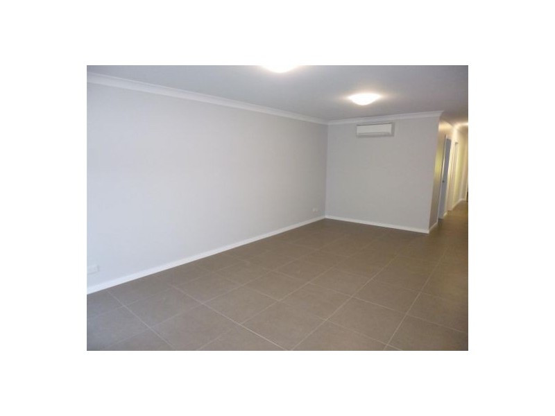 12 B Kirkness Avenue, North Gosford NSW 2250