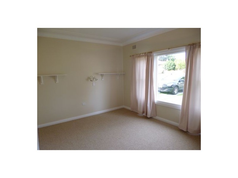 14 Wells Street, East Gosford NSW 2250