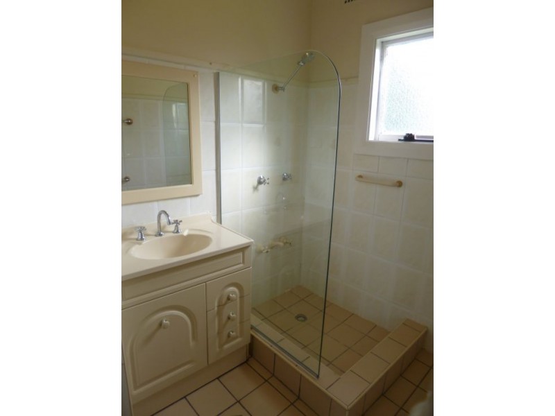 14 Wells Street, East Gosford NSW 2250