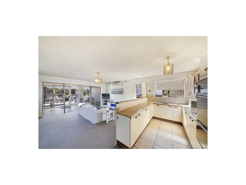 3/11 Lynn Avenue, Point Frederick NSW 2250