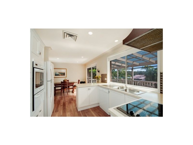 2 Bellbrook Close, Green Point NSW 2251