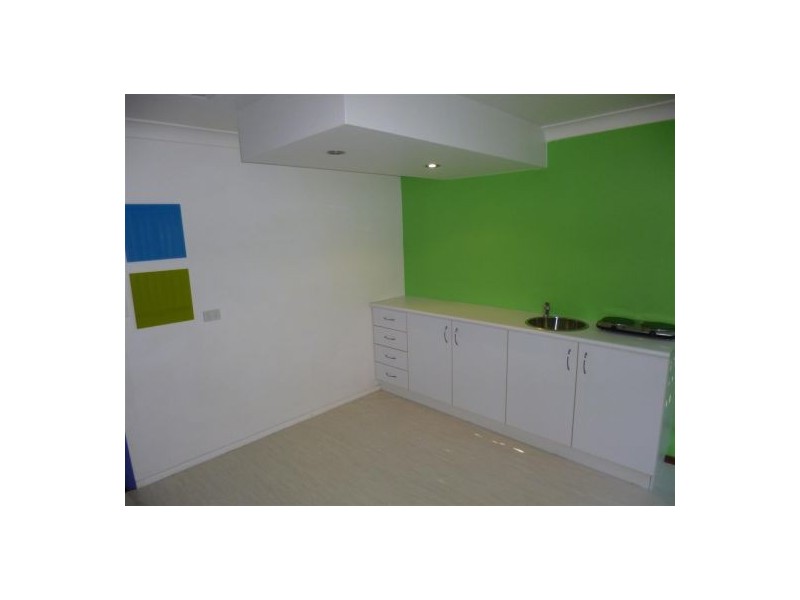 17a Easter Parade, North Avoca NSW 2260