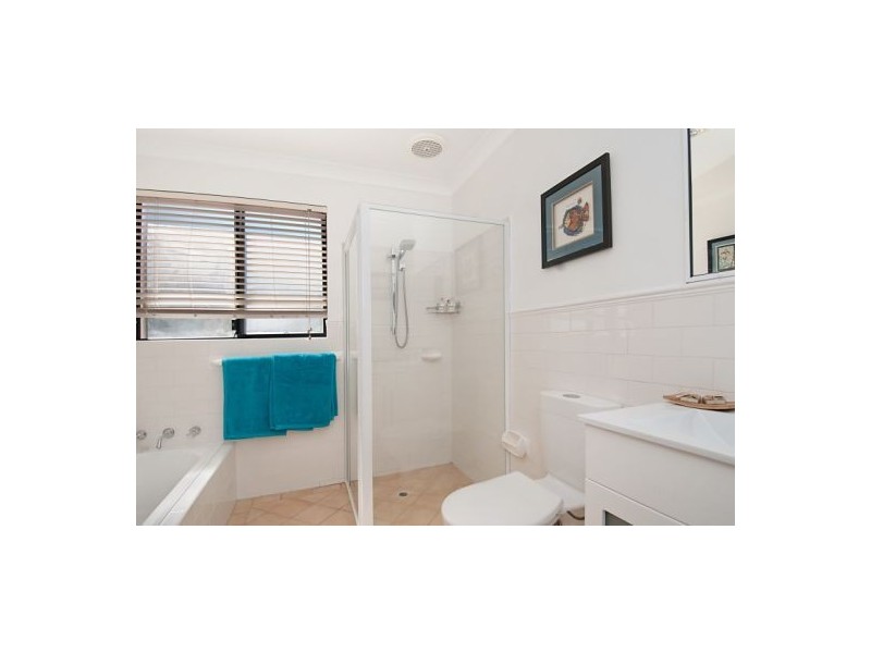 5/4 Broadview Ave, Gosford NSW 2250