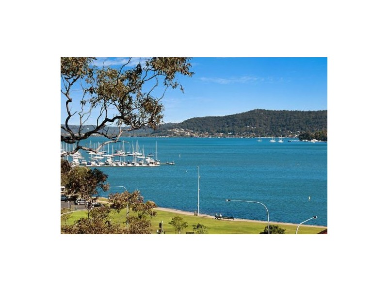 5/4 Broadview Ave, Gosford NSW 2250