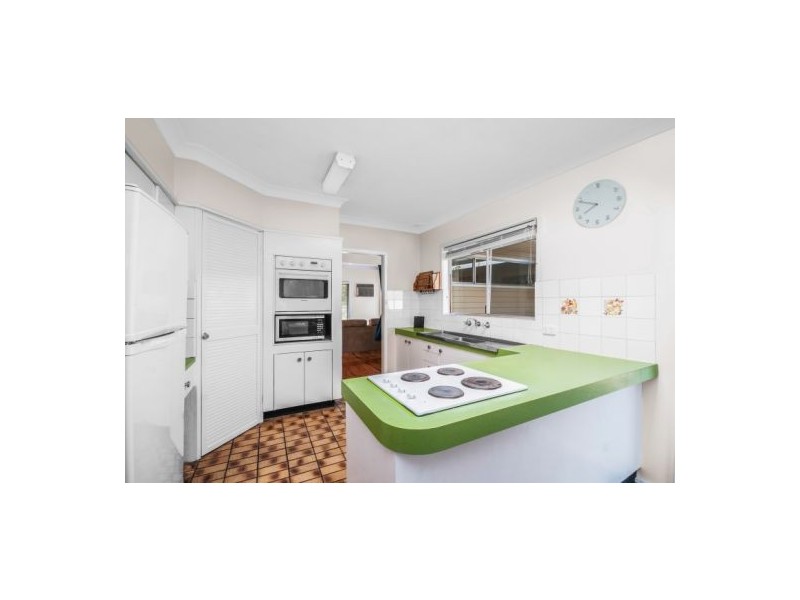 58 Orange Parade, Wyoming NSW 2250