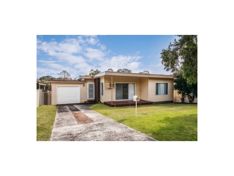 58 Orange Parade, Wyoming NSW 2250