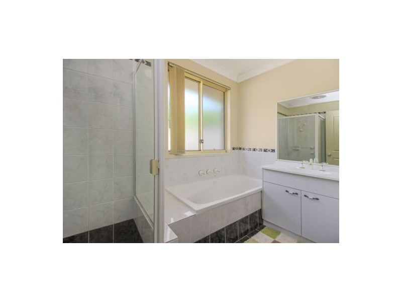 16 Kurrajong Close, Springfield NSW 2250