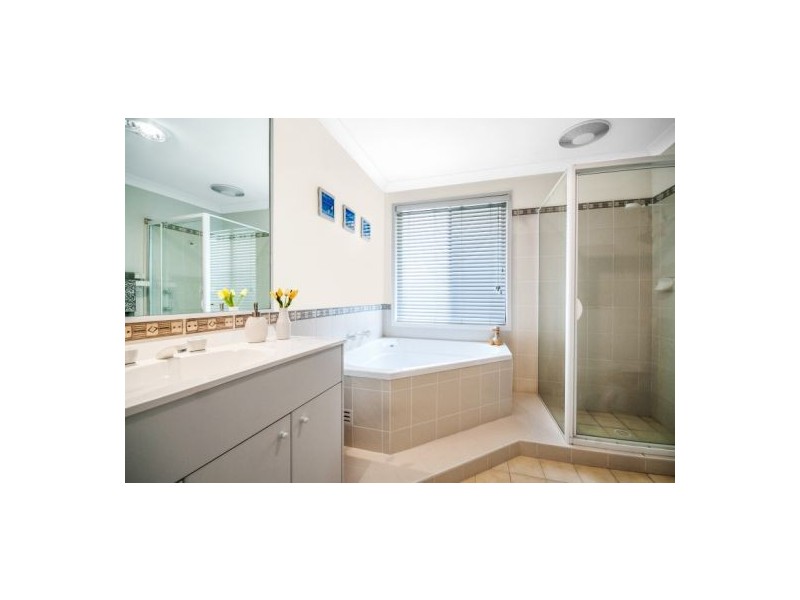 29 Taylor Road, Lisarow NSW 2250