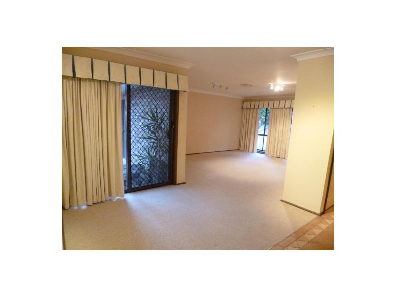 47 James Sea Drive, Green Point NSW 2251