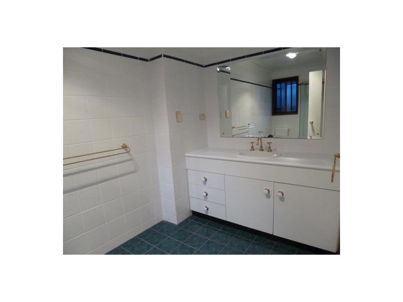 47 James Sea Drive, Green Point NSW 2251