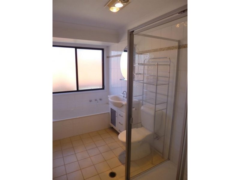 8/38-40 York Street, East Gosford NSW 2250