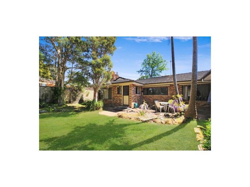 1/206 Avoca Drive, Green Point NSW 2251