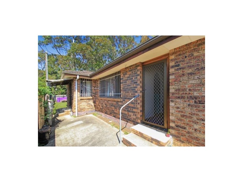 2/206 Avoca Drive, Green Point NSW 2251