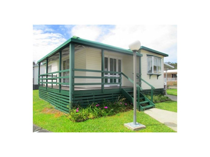 63 Second Avenue, Green Point NSW 2251