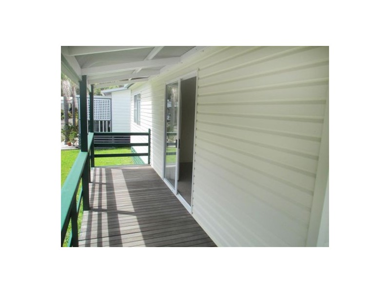 63 Second Avenue, Green Point NSW 2251