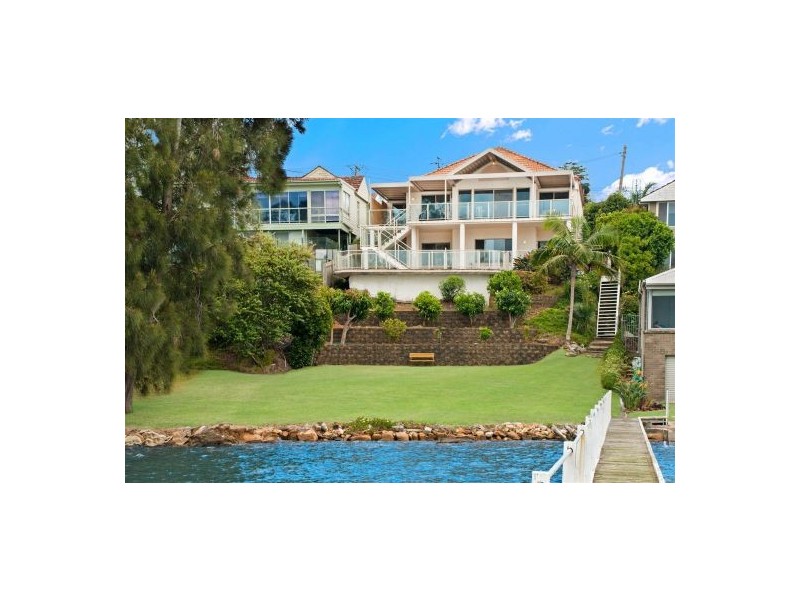 87 Caroline Street, East Gosford NSW 2250