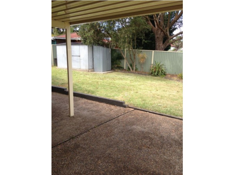 138 Cresthaven Avenue, Bateau Bay NSW 2261