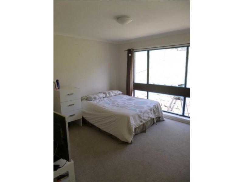 60 Holcombe Avenue, Narara NSW 2250