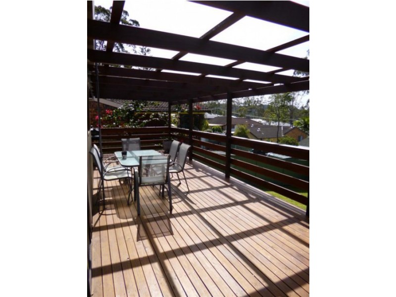 60 Holcombe Avenue, Narara NSW 2250