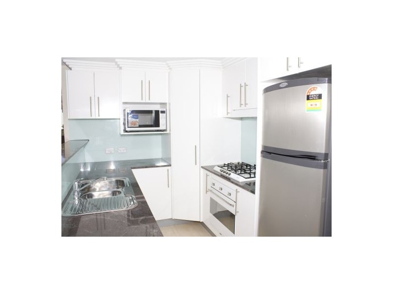 22/12 Baker Street, Gosford NSW 2250