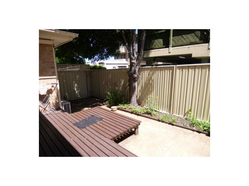 3/37 Melbourne Street, East Gosford NSW 2250