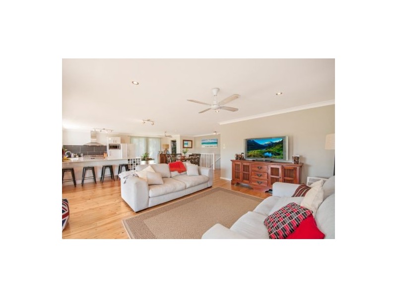 84 Taylor Road, Lisarow NSW 2250