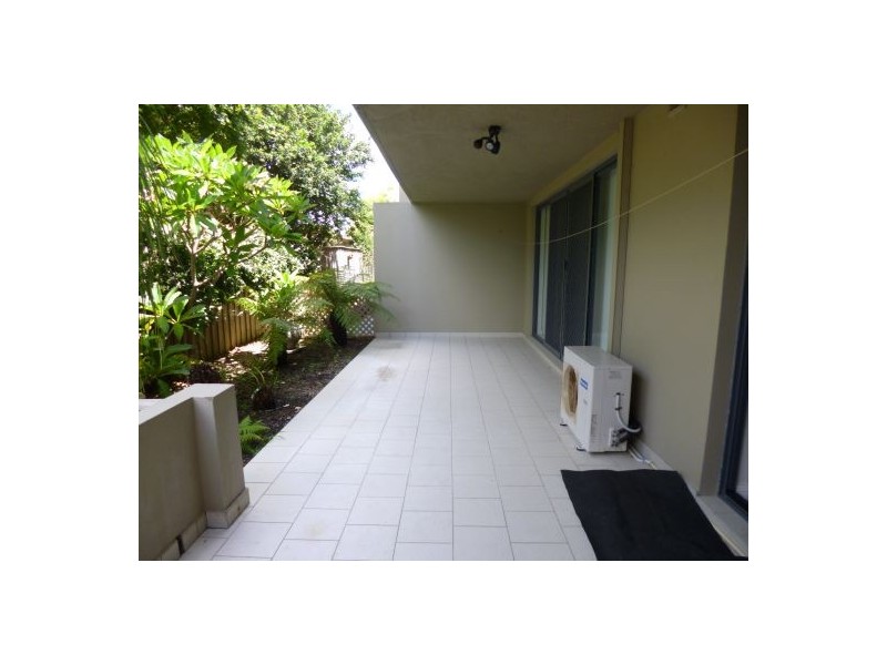 4/187-189 Albany Street, Point Frederick NSW 2250