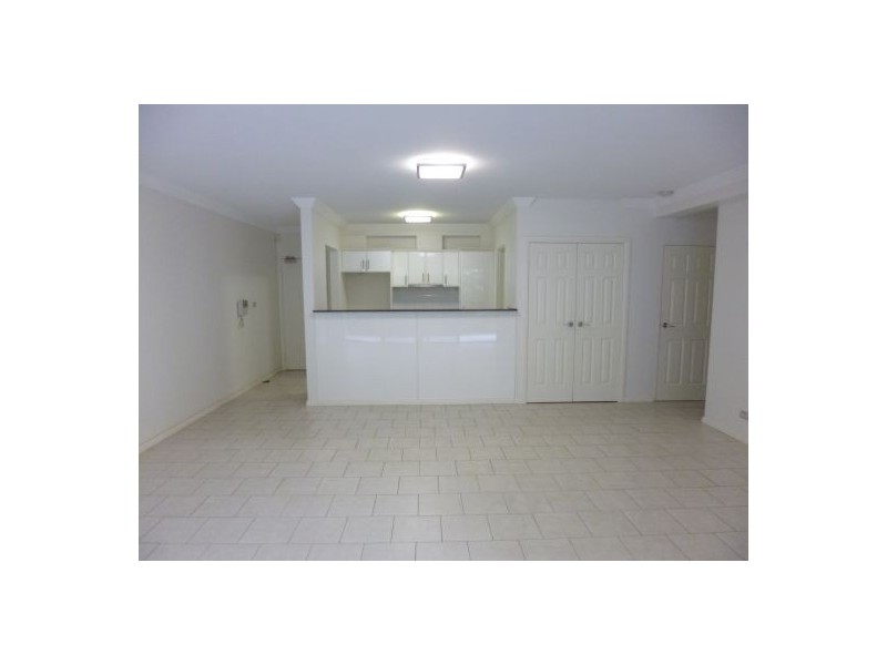 4/187-189 Albany Street, Point Frederick NSW 2250