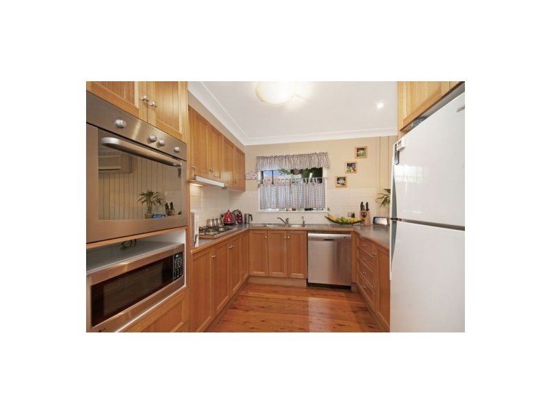 26 White Street, East Gosford NSW 2250