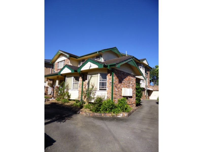 2/19 Adelaide Street, East Gosford NSW 2250