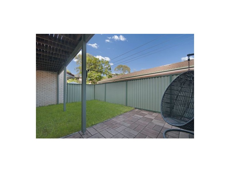 2/205A Albany Street, Point Frederick NSW 2250