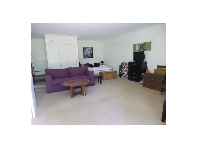 4 Beachcomber Parade, North Avoca NSW 2260