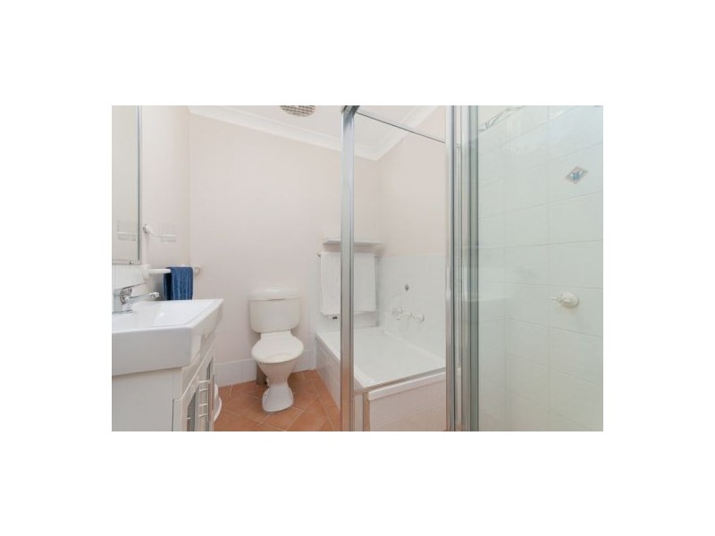 2/199 Gertrude Street, Gosford NSW 2250