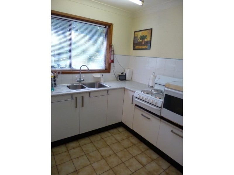 85 Emma James Street, East Gosford NSW 2250