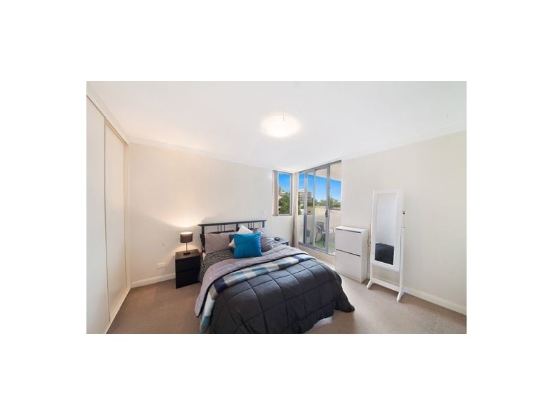 48/12 Baker Street, Gosford NSW 2250
