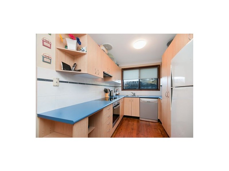 17 Macgregor Street, Wyoming NSW 2250