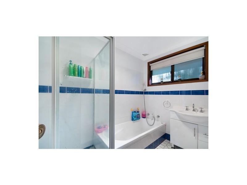 17 Macgregor Street, Wyoming NSW 2250