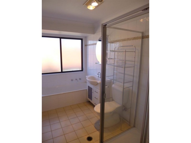 8/38-40 York Street, East Gosford NSW 2250