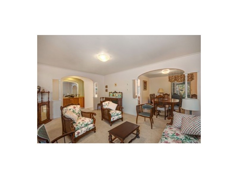 3 Costa Close, Green Point NSW 2251