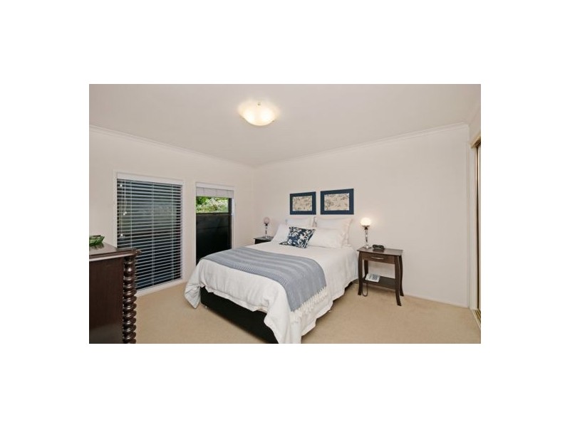 3 Costa Close, Green Point NSW 2251