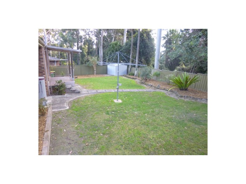 5 Paperbark Close, Wyoming NSW 2250