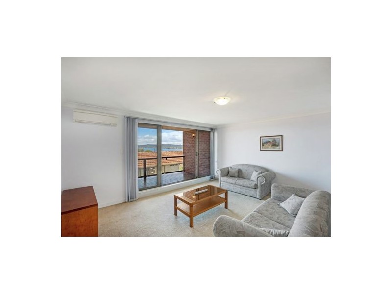 14/3 Joseph Lloyd Close, Gosford NSW 2250